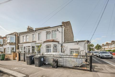 6 bedroom end of terrace house for sale, Westbury Road, Walthamstow, London, E17