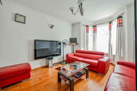 6 bedroom end of terrace house for sale, Westbury Road, Walthamstow, London, E17