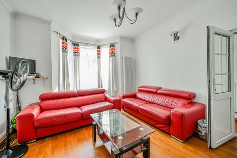 6 bedroom end of terrace house for sale, Westbury Road, Walthamstow, London, E17