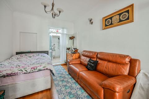 6 bedroom end of terrace house for sale, Westbury Road, Walthamstow, London, E17
