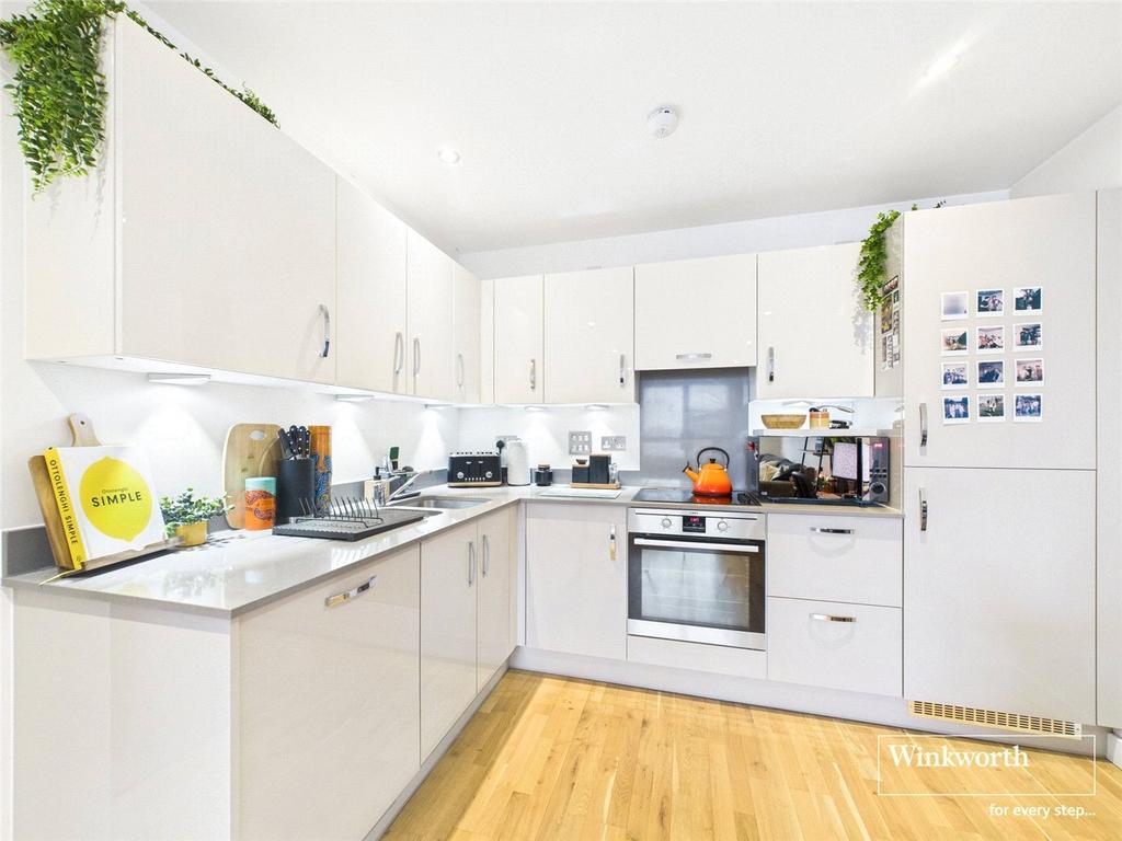 Apartment in Reading - View 4