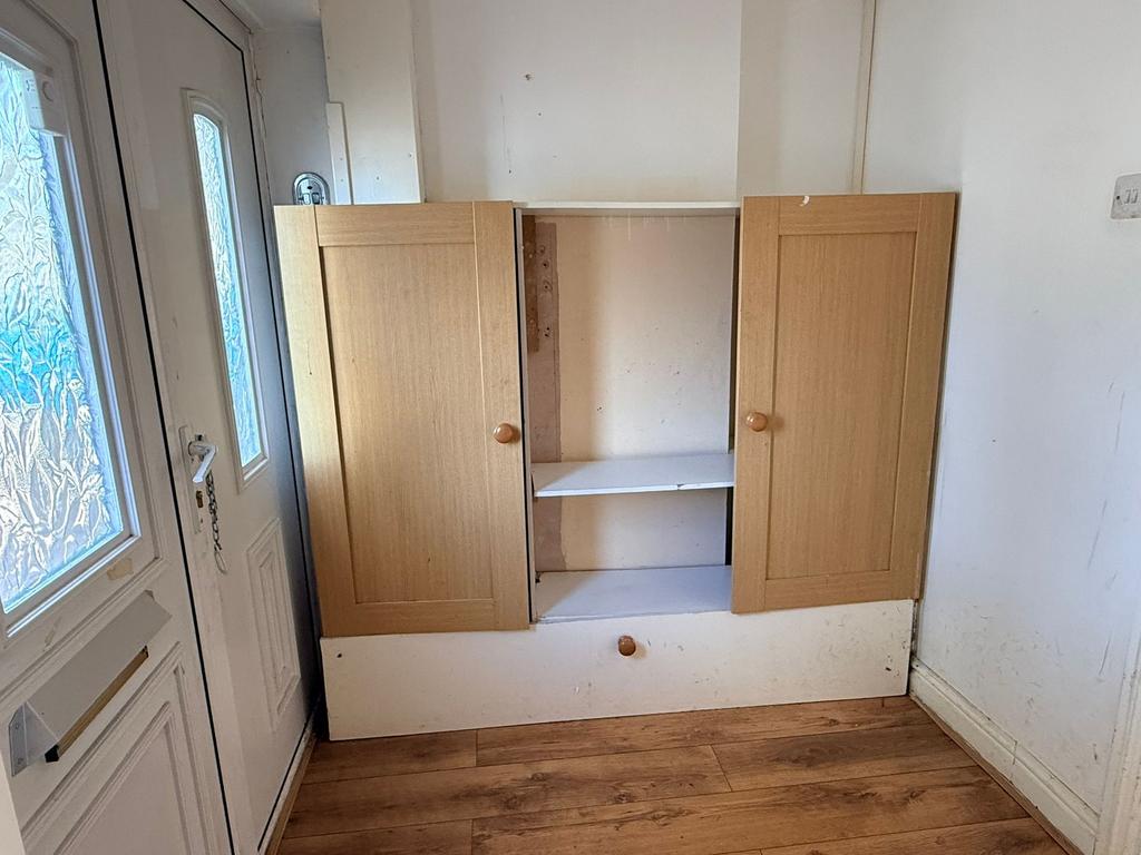 House in Oadby and Wigston, Leicestershire - More