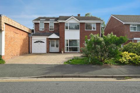 5 bedroom detached house for sale, Swinton Lane, Worcester