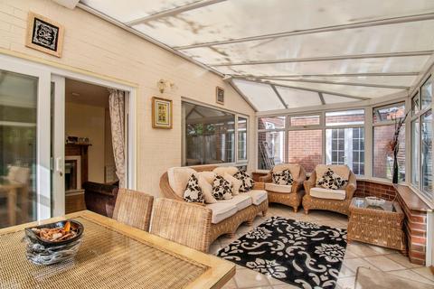 5 bedroom detached house for sale, Swinton Lane, Worcester