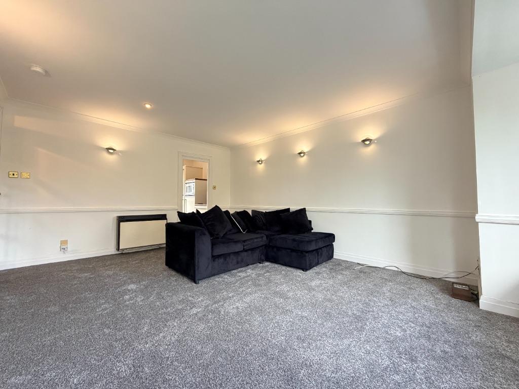 Apartment in Glasgow - View 2