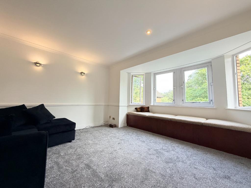 Apartment in Glasgow - View 3