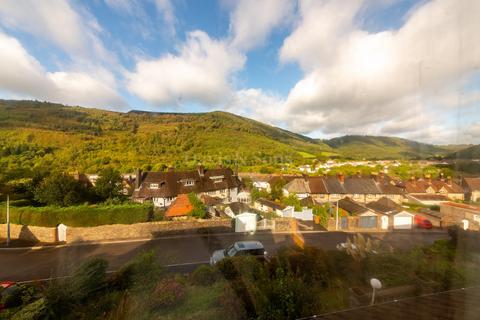 3 bedroom detached bungalow for sale, Hilary Rise, Pontywaun, Cross Keys, Newport. NP11