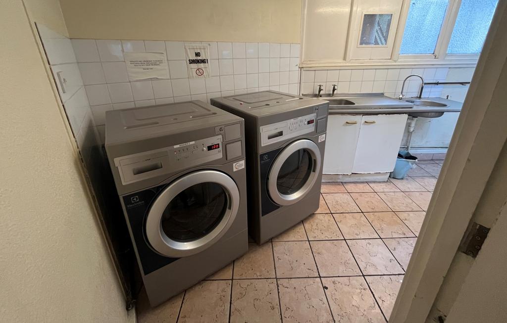 Apartment in BOURNEMOUTH - More