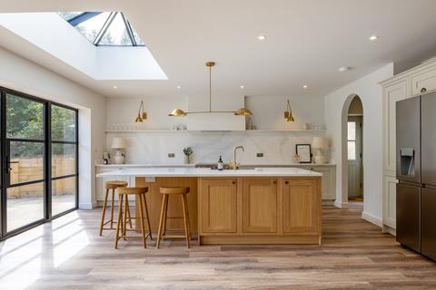 4 bedroom detached house for sale, Stream Farm Close, Lower Bourne, Farnham, Surrey, GU10