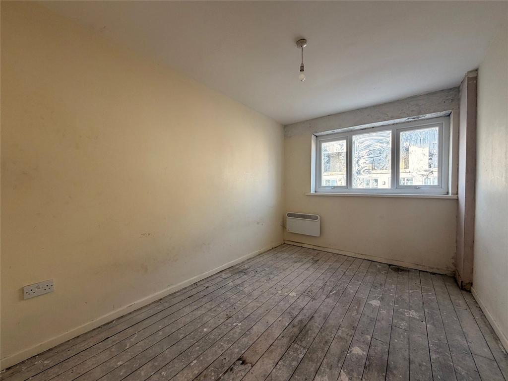 Apartment in Liverpool - View 5