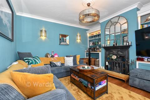 3 bedroom end of terrace house for sale, Station Road, Tenterden TN30