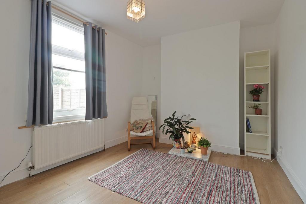 House in Sheffield, Broomhill - View 3