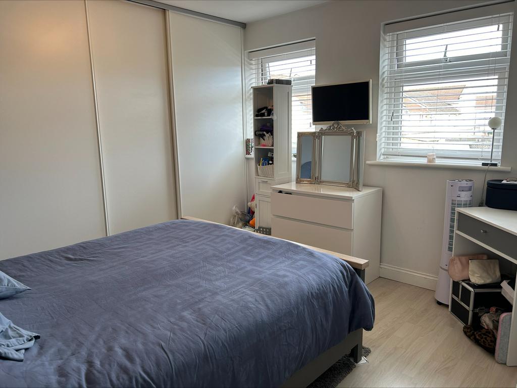 House in Bristol, Hengrove - More