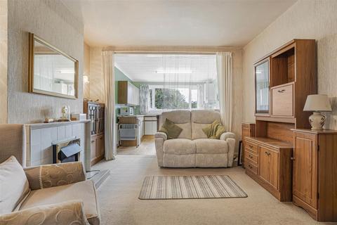 3 bedroom terraced house for sale, Kew Crescent, Sutton SM3