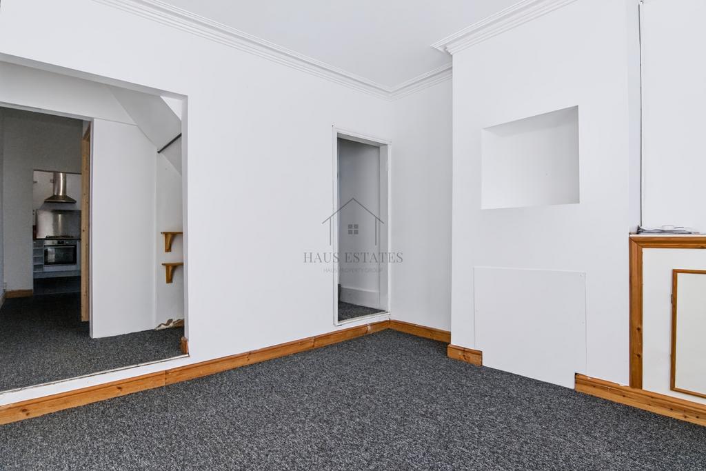 House in Leicester - View 2
