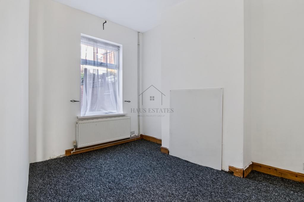 House in Leicester - More