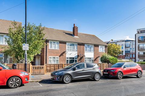 2 bedroom maisonette for sale, Lawrence Road, London, SE25