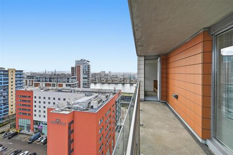 2 bedroom apartment for sale, The Oxygen Apartments, Royal Victoria Dock