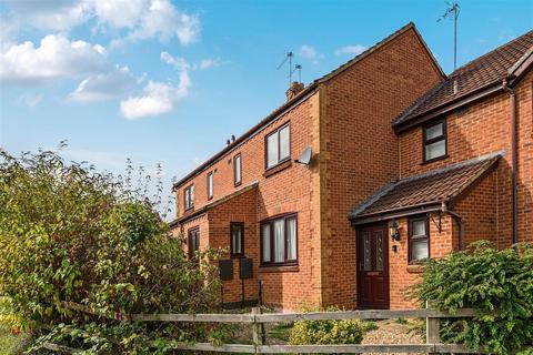 2 bedroom terraced house for sale, Blackberry Close, Chippenham