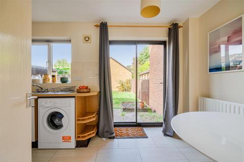 2 bedroom terraced house for sale, Blackberry Close, Chippenham