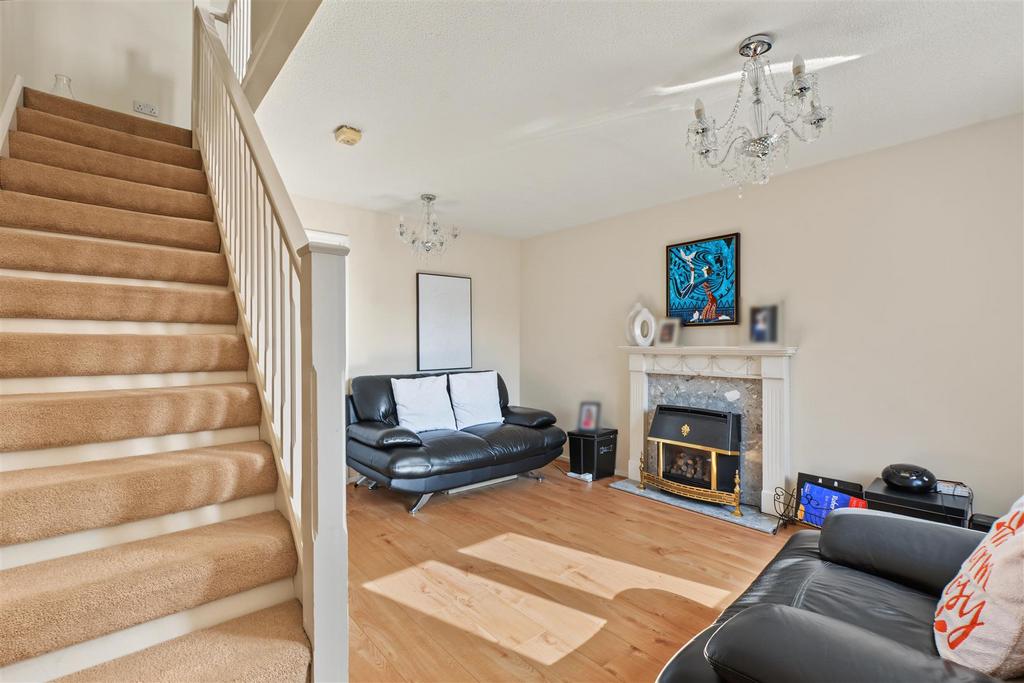 House in Nottingham - View 3