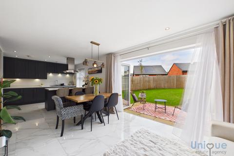 4 bedroom detached house for sale, Spring Lane,  Poulton-le-Fylde, FY6