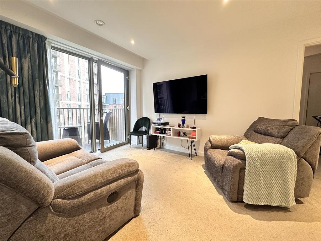 Apartment in Salford, Blackfriars, Ordsall - View 2