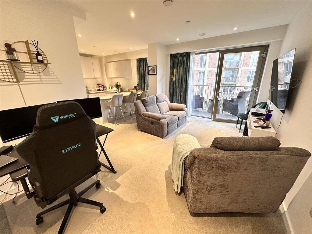 Apartment in Salford, Blackfriars, Ordsall - More