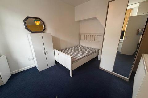 1 bedroom in a house share to rent, Welford Street, Salford