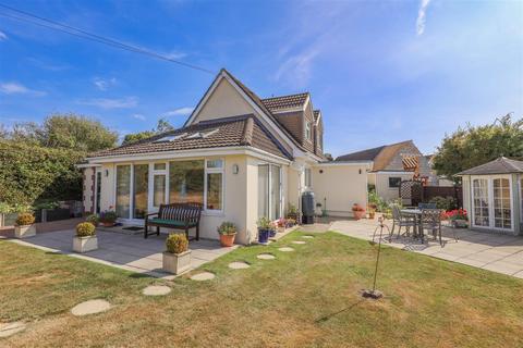 3 bedroom detached house for sale, 10 Maes Lloi, Aberthin, Cowbridge, Vale Of Glamorgan, CF71 7HA