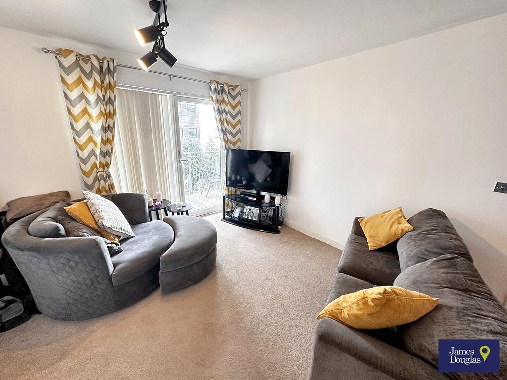 Apartment in Cardiff Bay - View 5