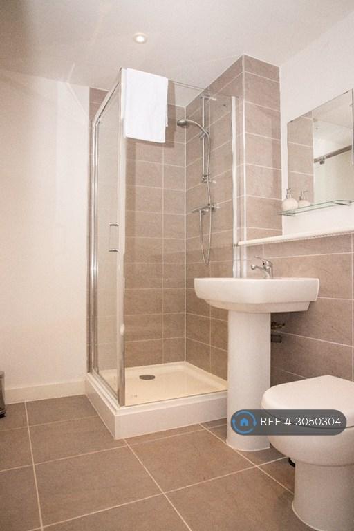 Apartment in Liverpool - More