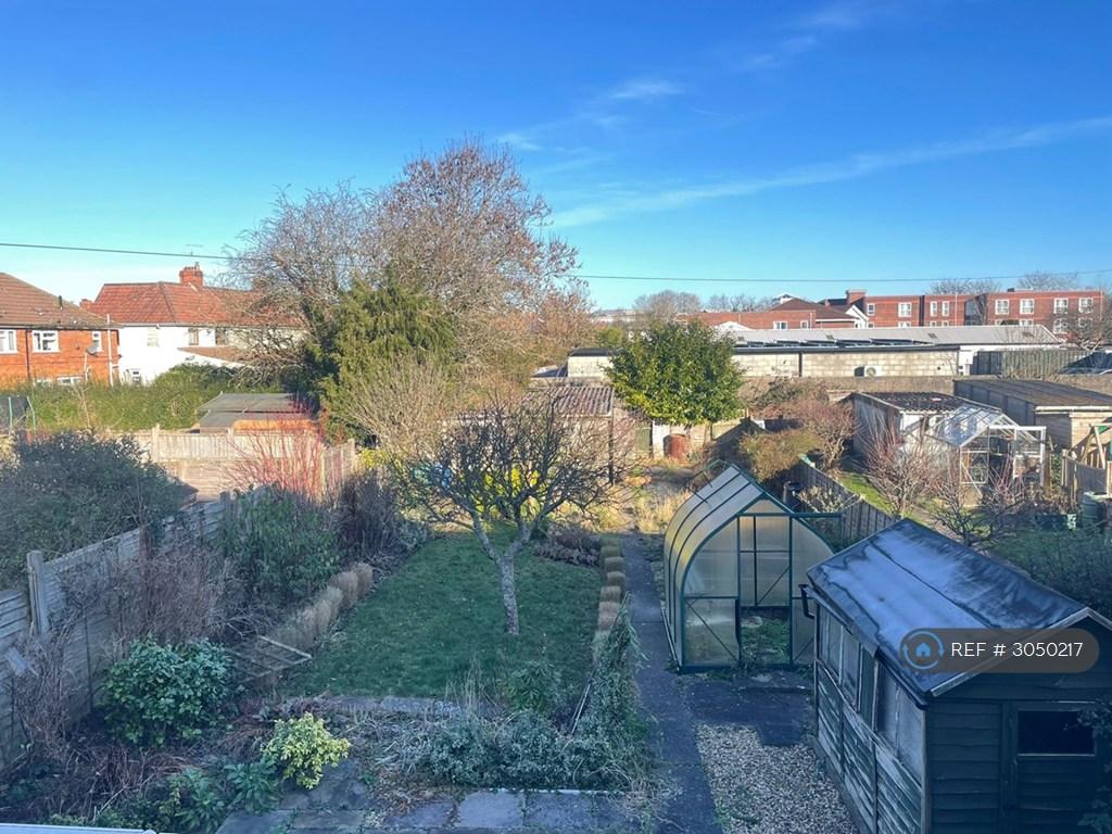 House in Bristol, Southmead - More