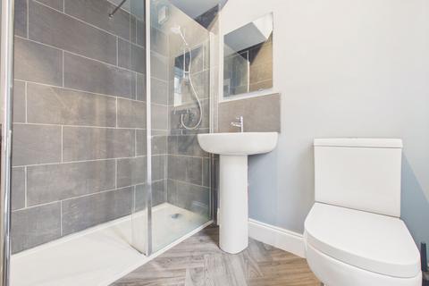 2 bedroom ground floor flat for sale, Old Durham Road, Gateshead, NE9