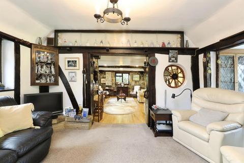 6 bedroom detached house for sale, Domewood, Copthorne, Crawley