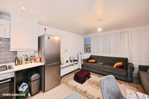 1 bedroom flat for sale, High Street, Waltham Cross, EN8