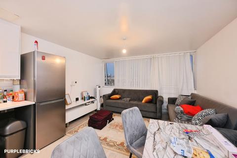 1 bedroom flat for sale, High Street, Waltham Cross, EN8