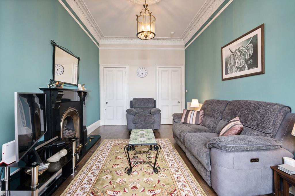 Apartment in EDINBURGH - More