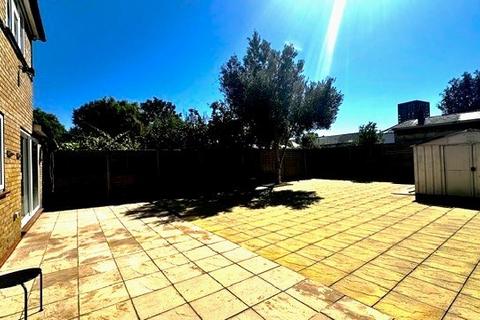 6 bedroom end of terrace house for sale, Muirfield, W3