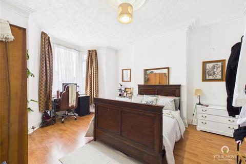2 bedroom flat for sale, Rawling Road, Gateshead NE8