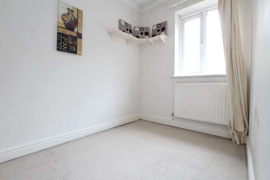 House in Bristol, Bradley Stoke - View 5