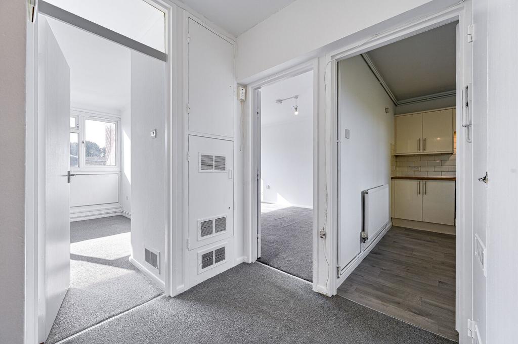 Apartment in London - View 5