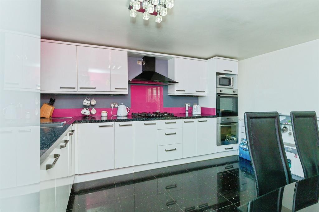 House in Leicester, City of Leicester - View 4