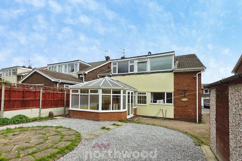 4 bedroom detached house to rent, Field House Road, Doncaster DN5