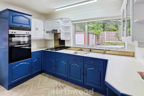 4 bedroom detached house to rent, Field House Road, Doncaster DN5