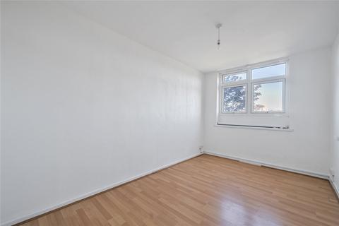 2 bedroom flat for sale, Grove Park Road, London