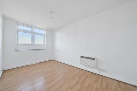 2 bedroom flat for sale, Grove Park Road, London