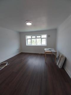 2 bedroom flat to rent, Beech House, Derley Road, Southall, UB2