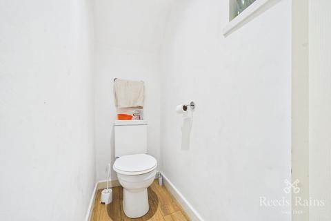 2 bedroom terraced house for sale, Freeman Road, Greater Manchester SK16