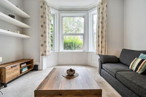 2 bedroom maisonette for sale, Langdale Road, London